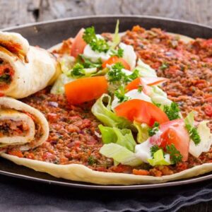 Turkse pizza (lahmacun)